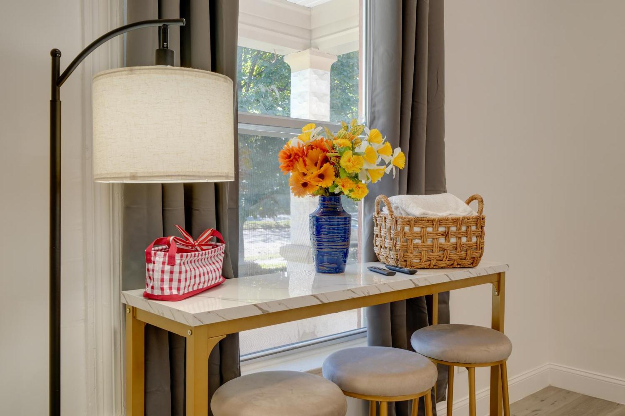 Walk To Churchill Downs Home! Holiday home Louisville